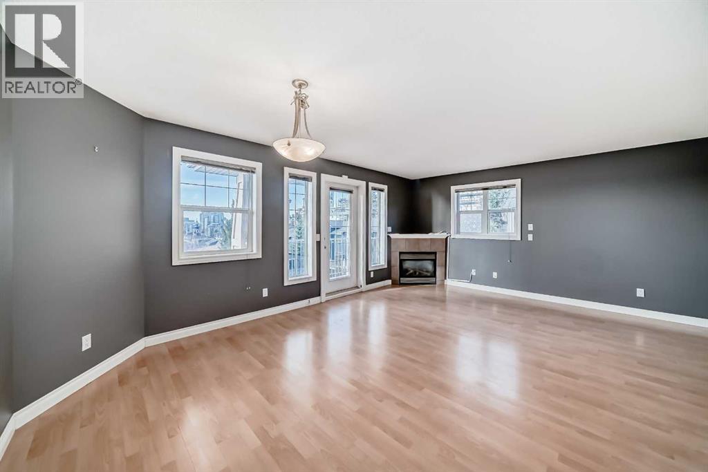 Single Family House for Sale in    Avenue NE Crescent Heights Calgary 