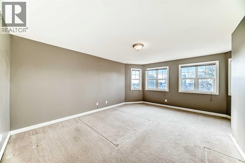 Single Family House for Sale in    Avenue NE Crescent Heights Calgary 