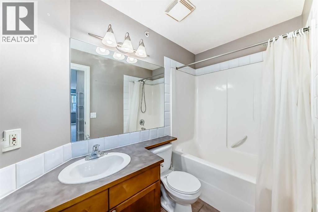 Single Family House for Sale in    Avenue NE Crescent Heights Calgary 