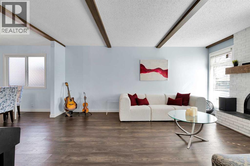 Single Family House for Sale in  Norfolk Drive NW Thorncliffe Calgary 