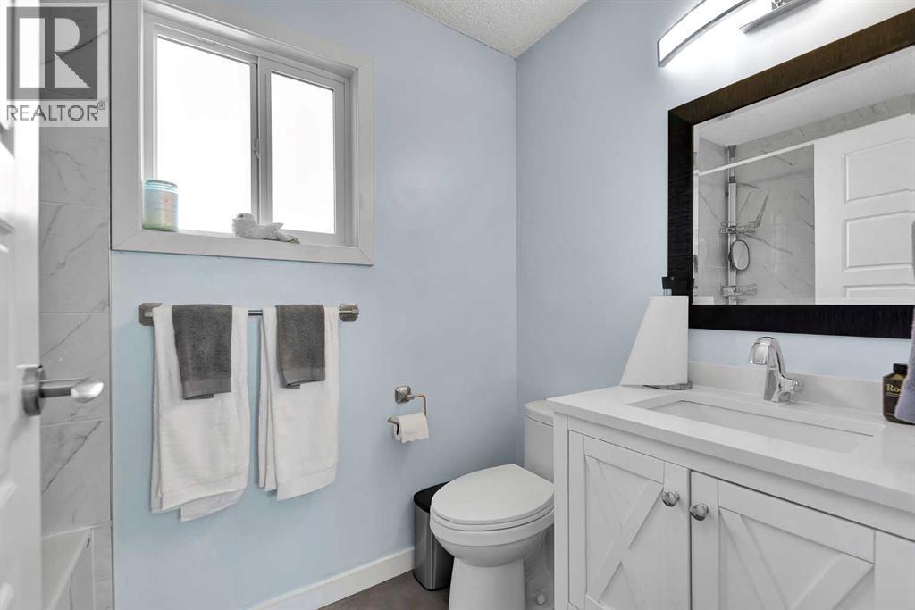 Single Family House for Sale in  Norfolk Drive NW Thorncliffe Calgary 