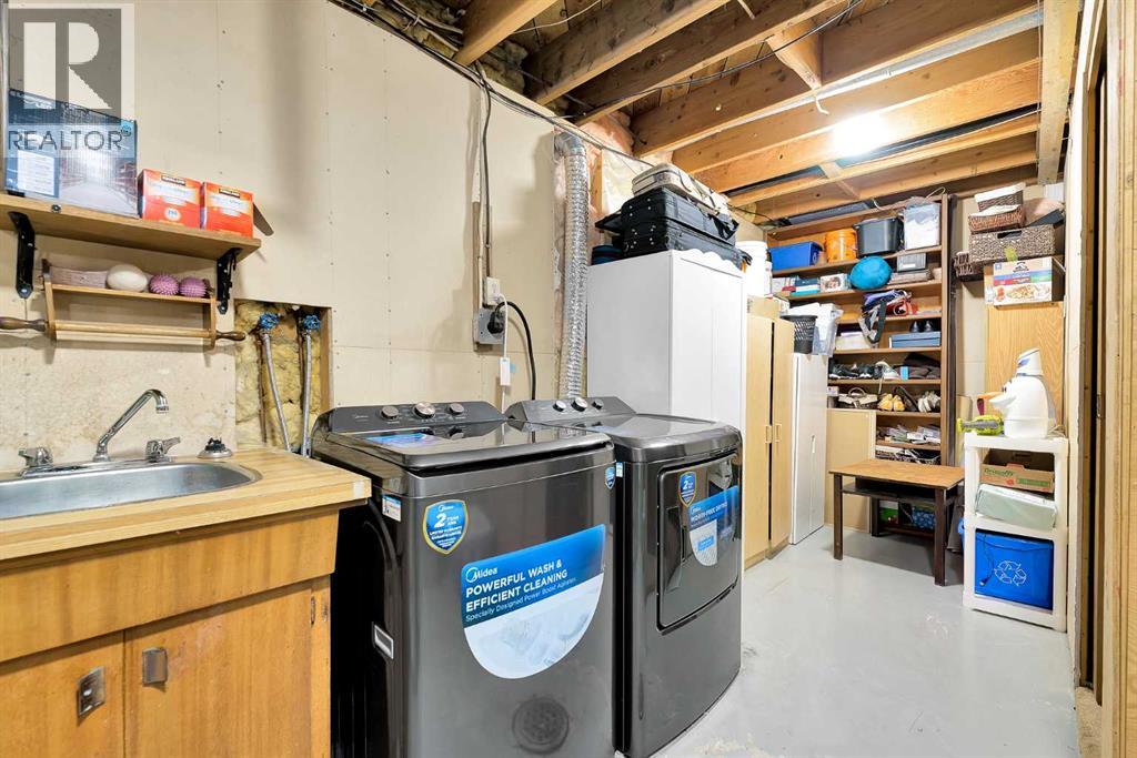 Single Family House for Sale in  Norfolk Drive NW Thorncliffe Calgary 