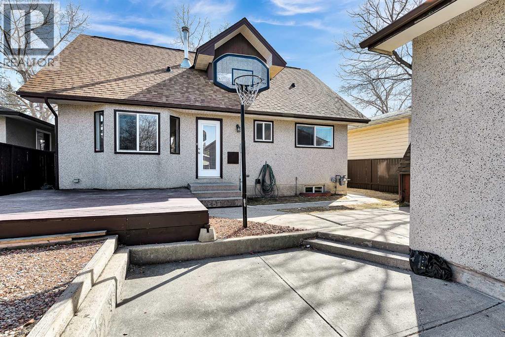 Single Family House for Sale in  Norfolk Drive NW Thorncliffe Calgary 