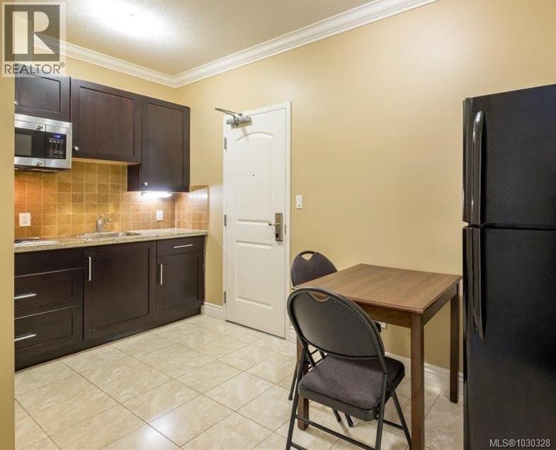 438 Wakesiah Ave - 6