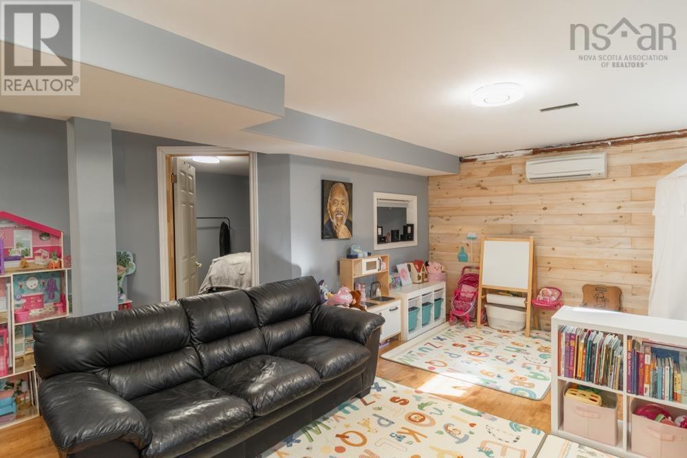 Property 21 of 23 of 11 East Uniacke Road