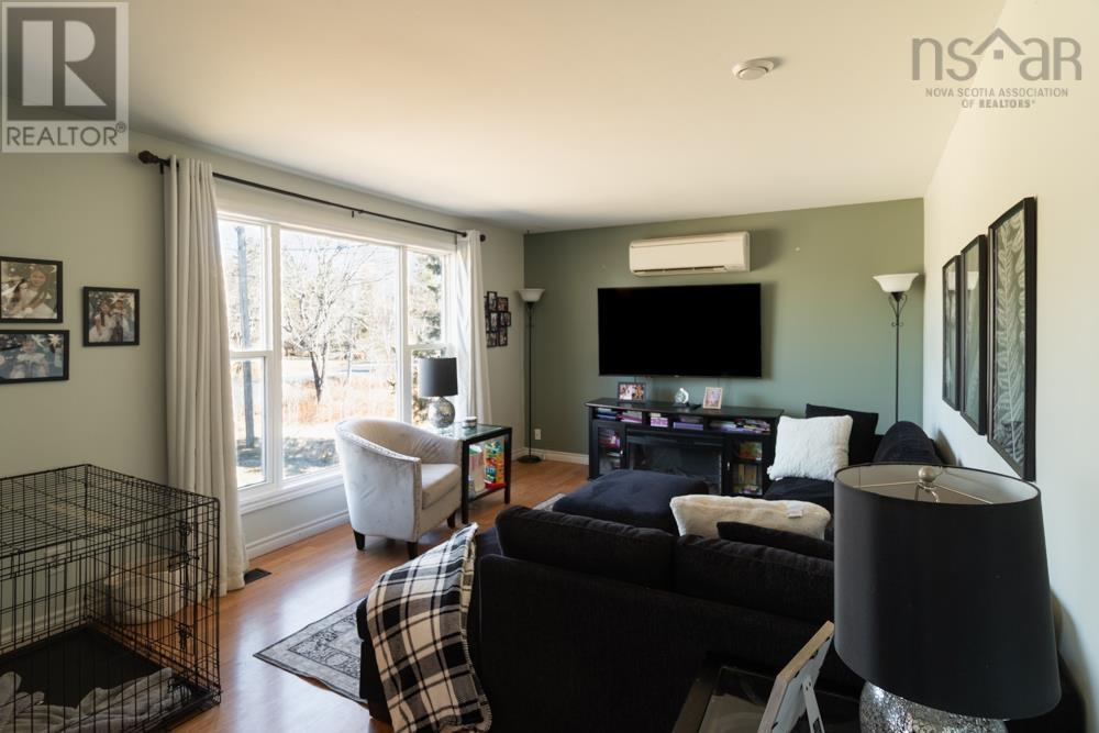 Property 4 of 23 of 11 East Uniacke Road