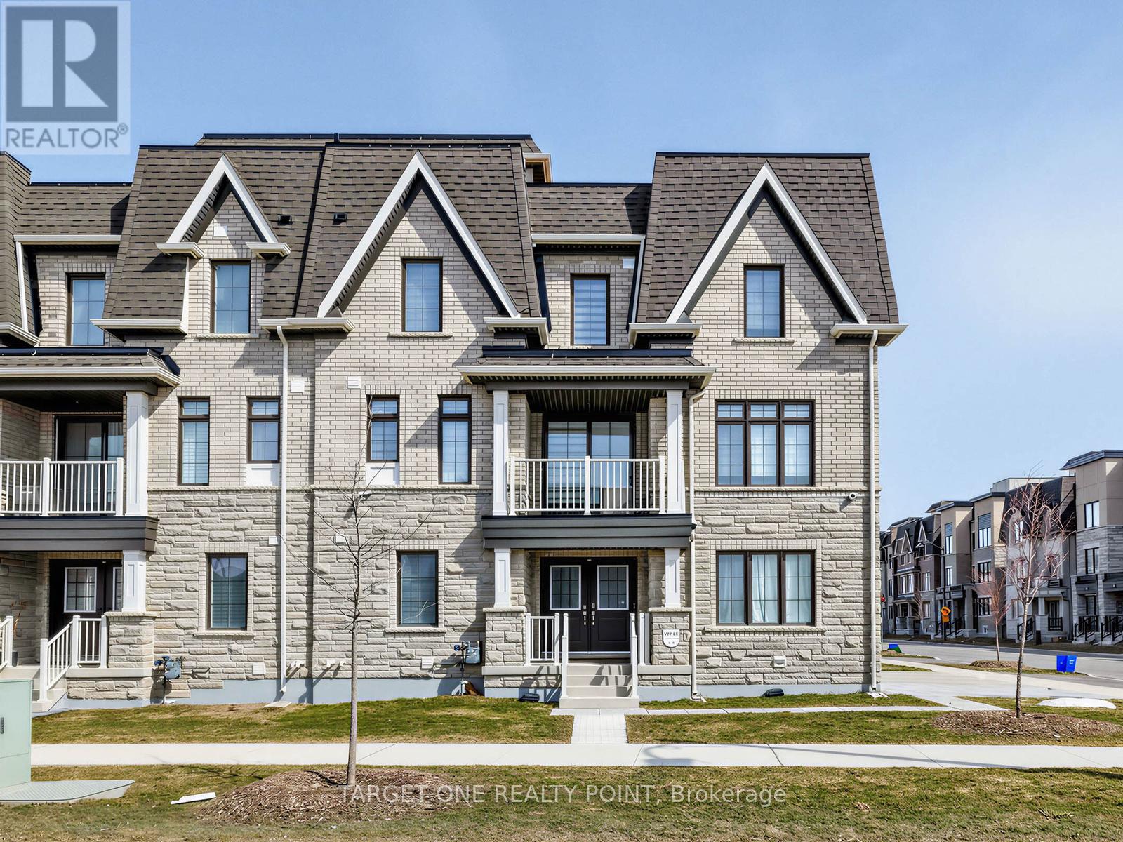 2 WILLIAM SHEARN CRESCENT