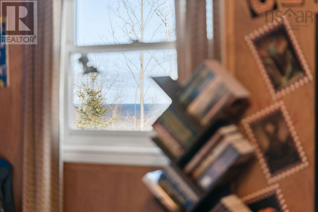 Property 28 of 29 of 128 Aspen Drive