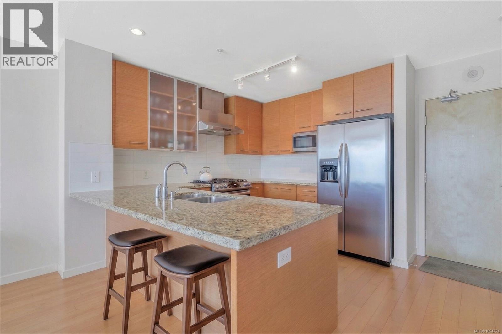 #1004 38 FRONT ST - Image 3