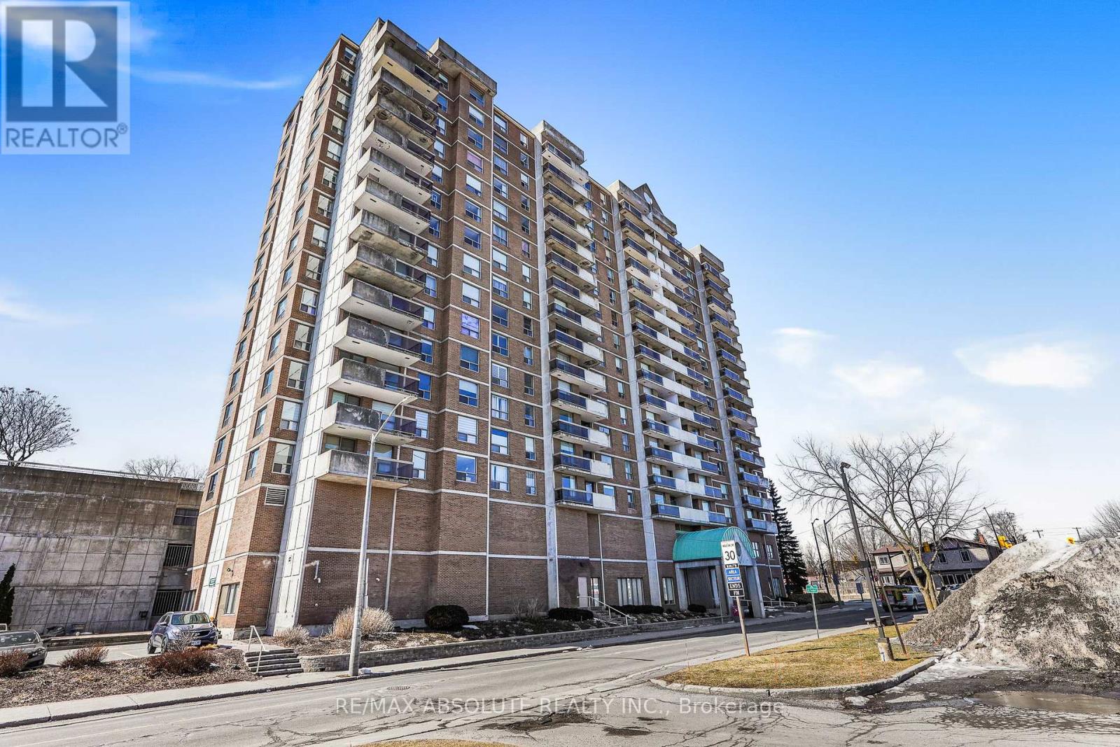 #607 200 LAFONTAINE AVENUE - 1