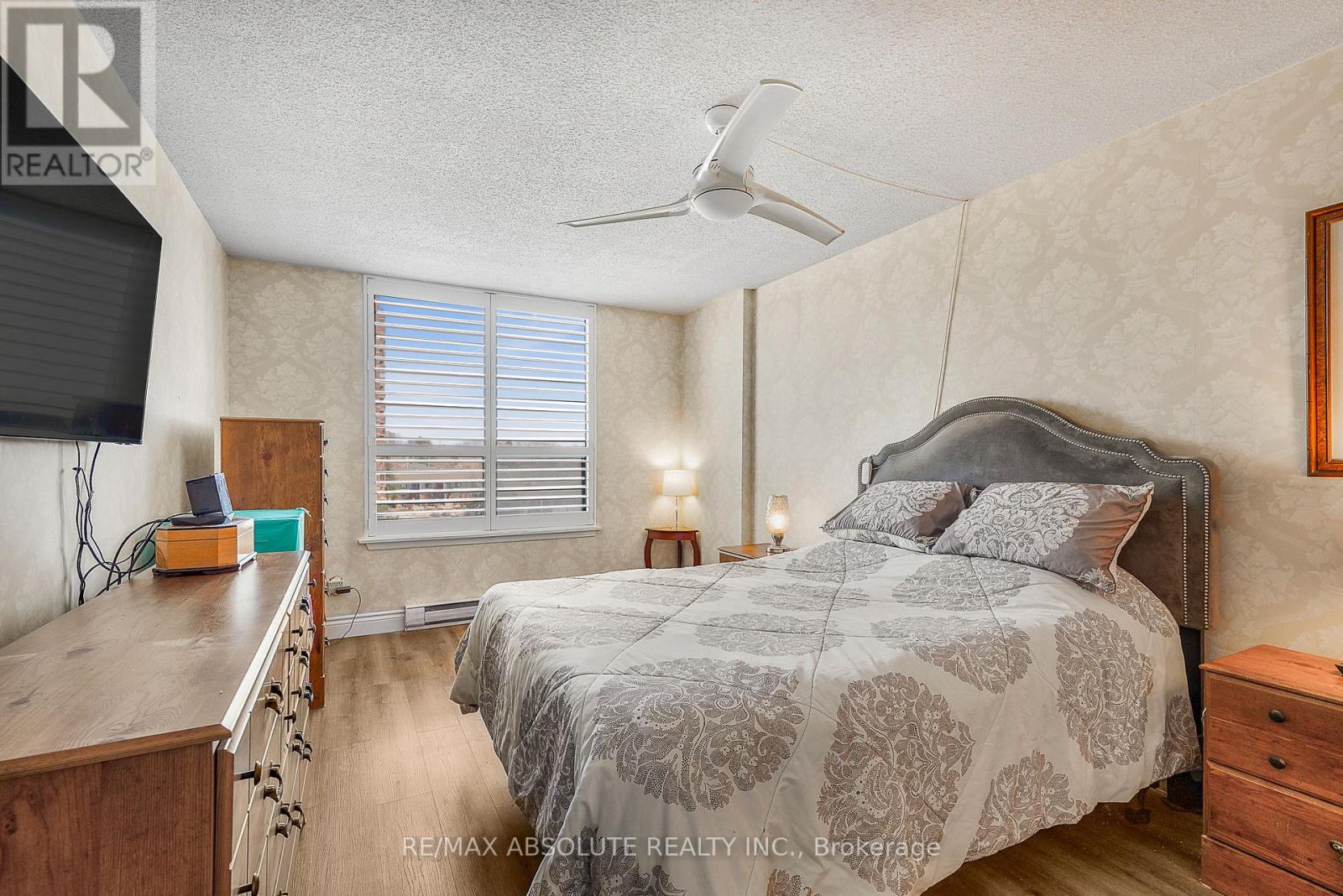 #607 200 LAFONTAINE AVENUE - 17