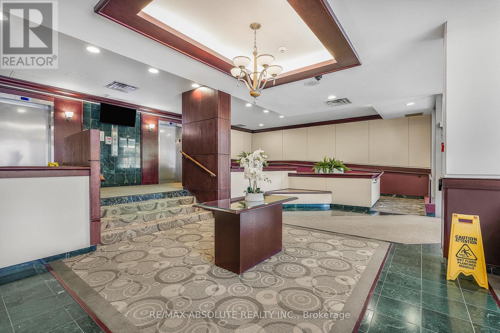 #607 200 LAFONTAINE AVENUE - 4
