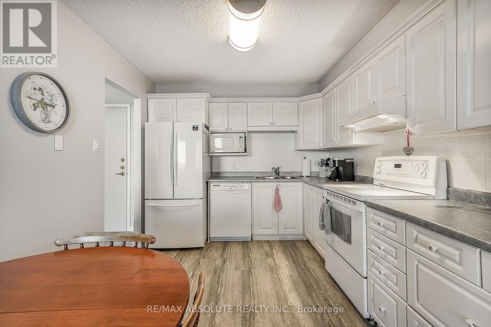 #607 200 LAFONTAINE AVENUE - 9