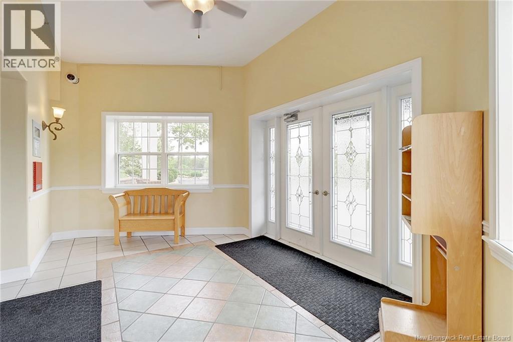 #409 1 GOLF GREENS LANE - 6