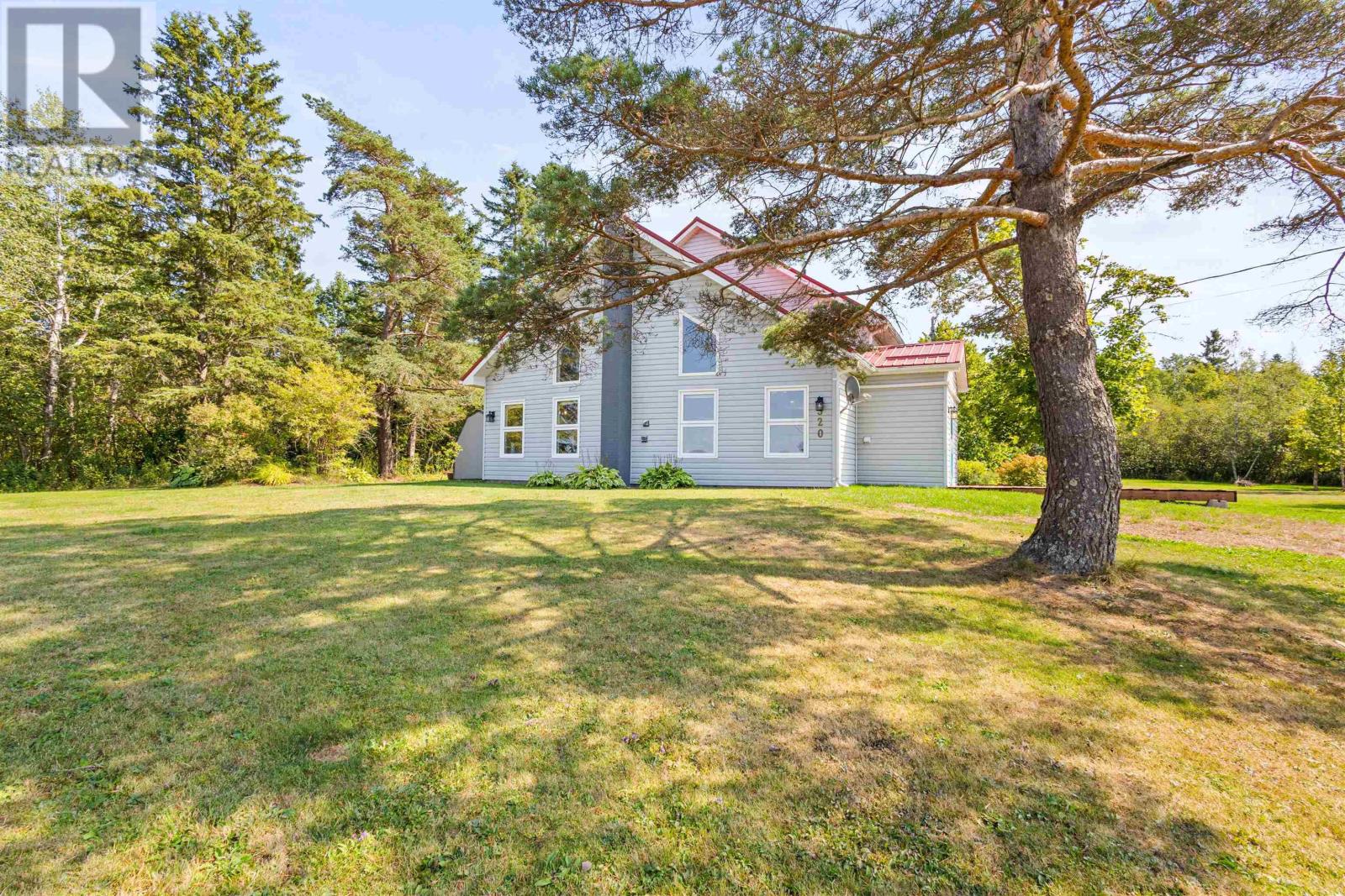 Property 8 of 41 of 320 Main Street W