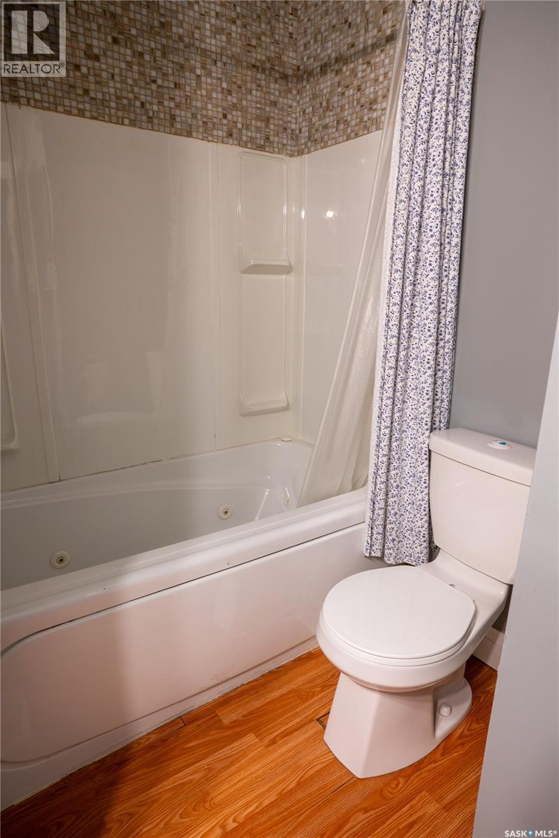 407 8TH AVENUE N - 13