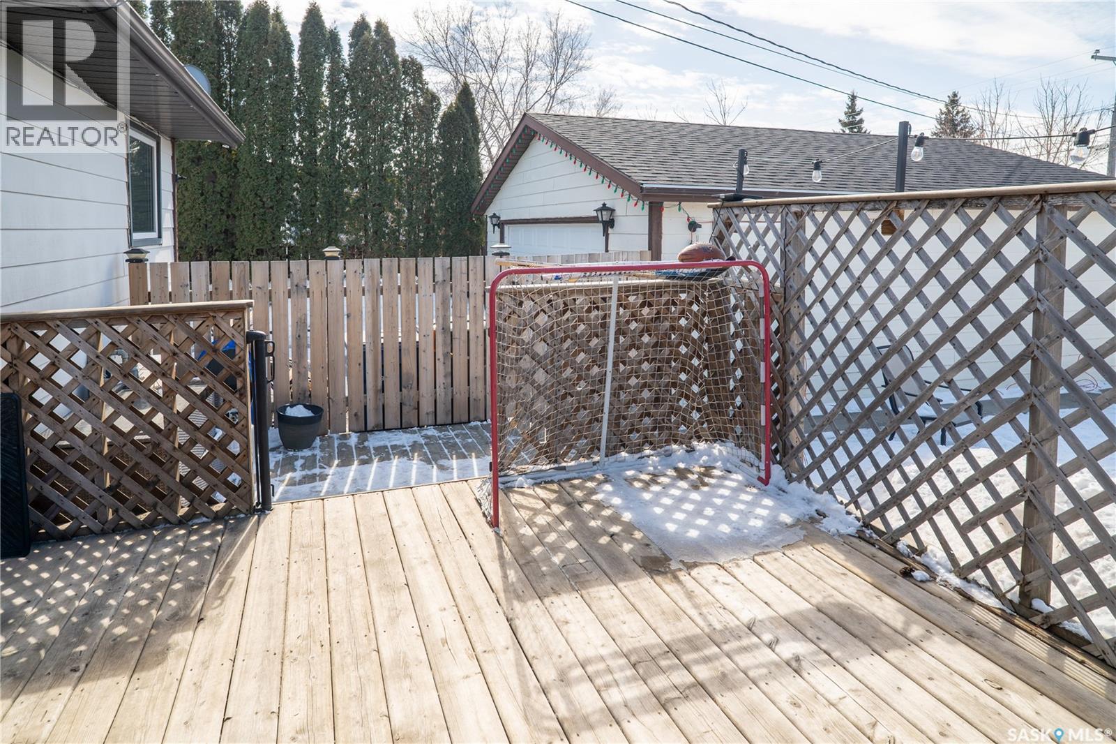 407 8TH AVENUE N - 28