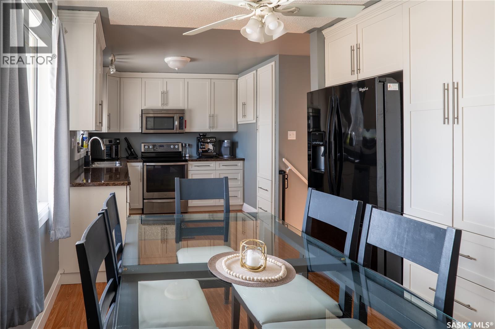 407 8TH AVENUE N - Image 3