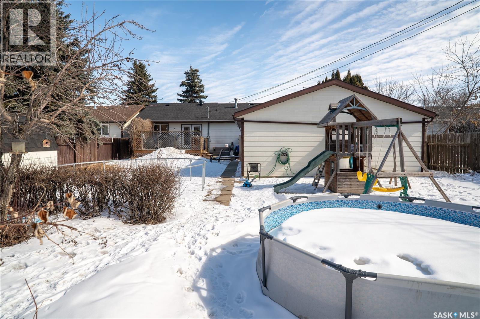 407 8TH AVENUE N - 37