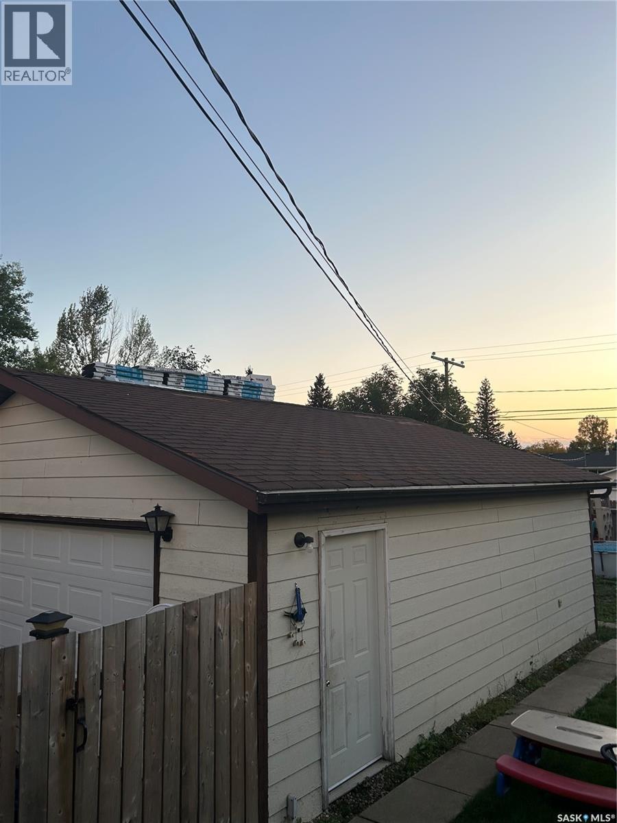 407 8TH AVENUE N - 46