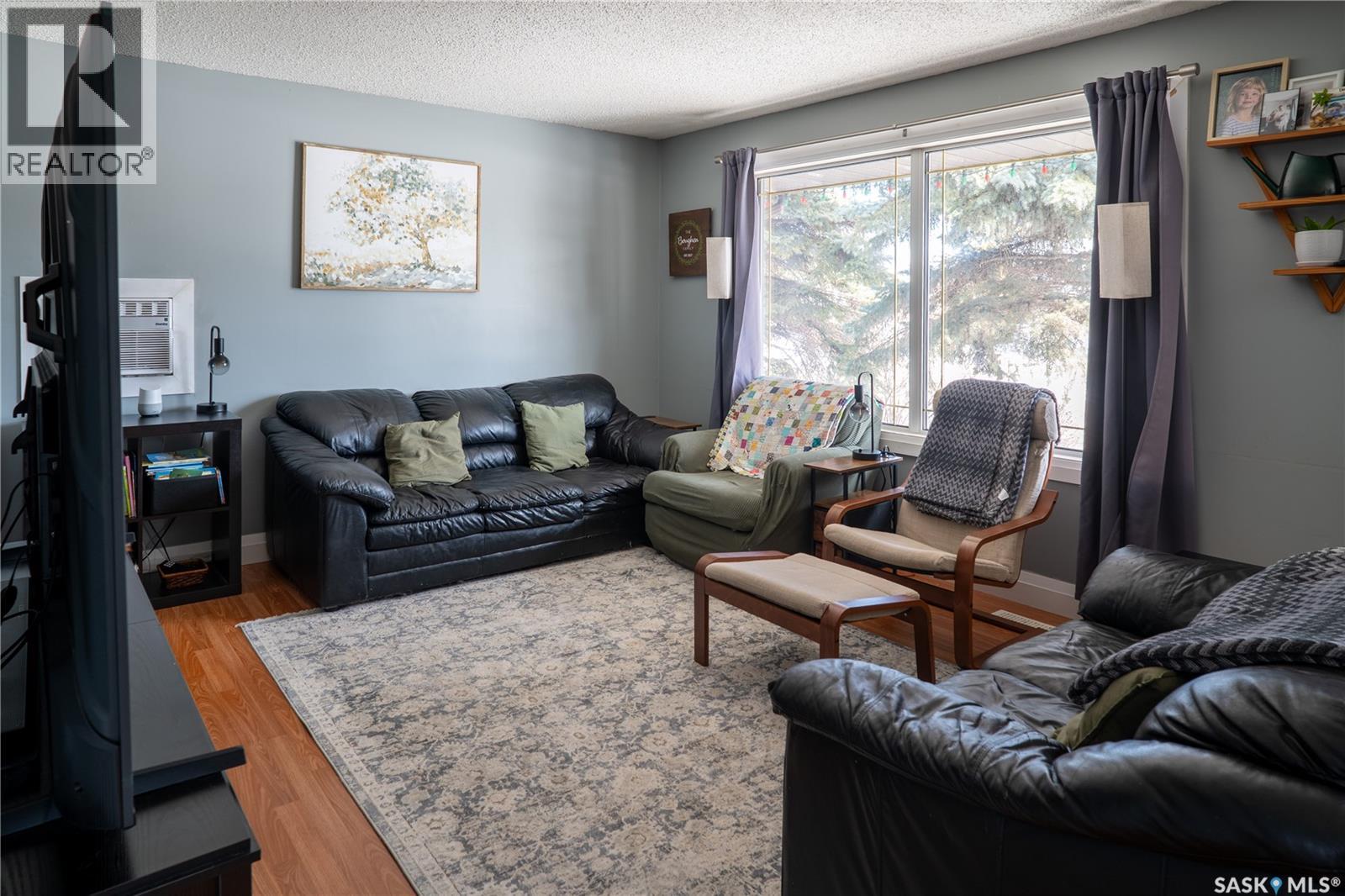 407 8TH AVENUE N - 5