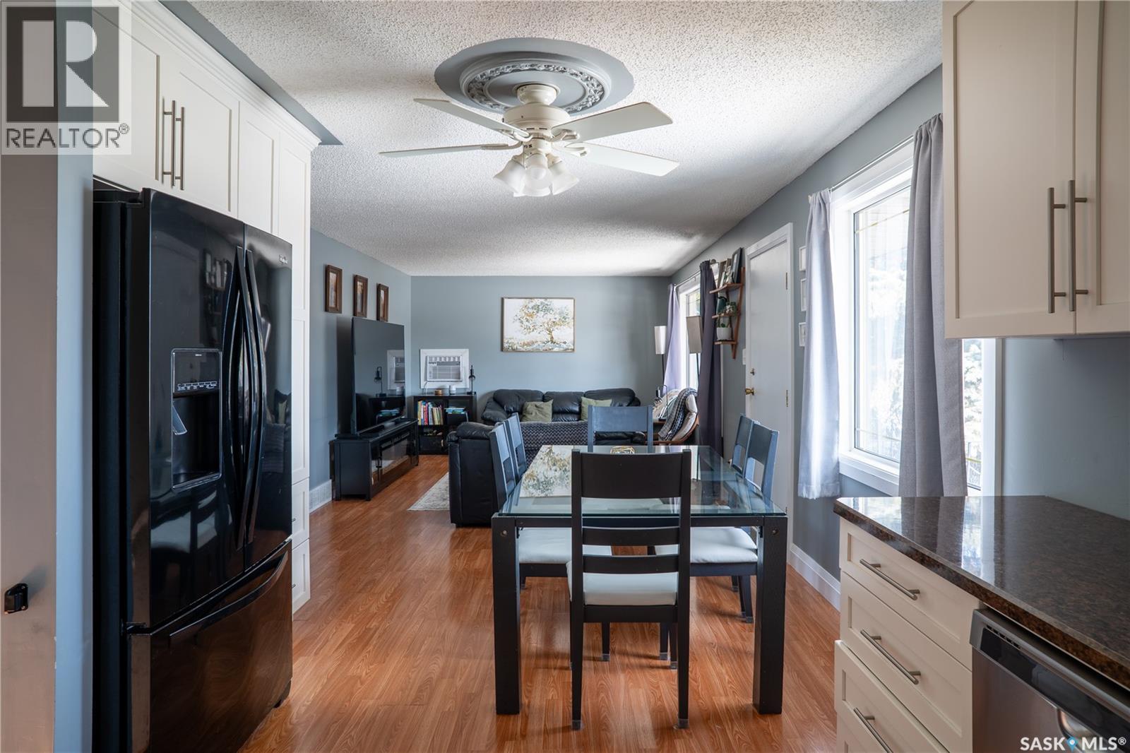 407 8TH AVENUE N - 9