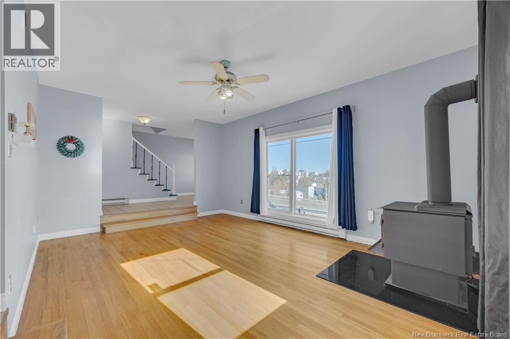 381 LANCASTER STREET - 10