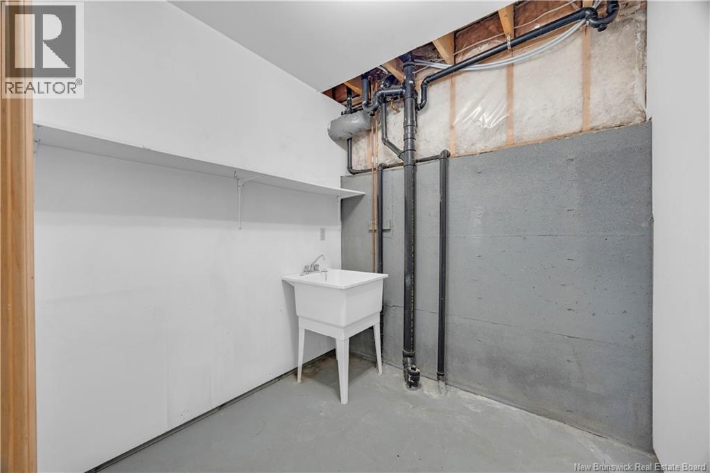 381 LANCASTER STREET - 32