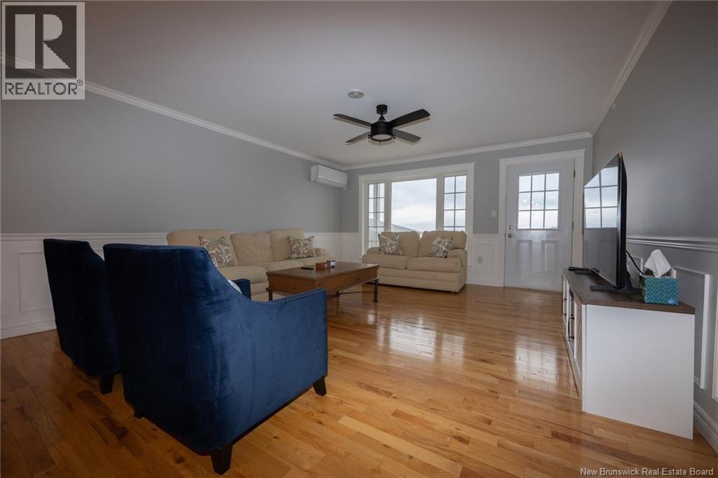 #20 35 LIAN STREET - 11