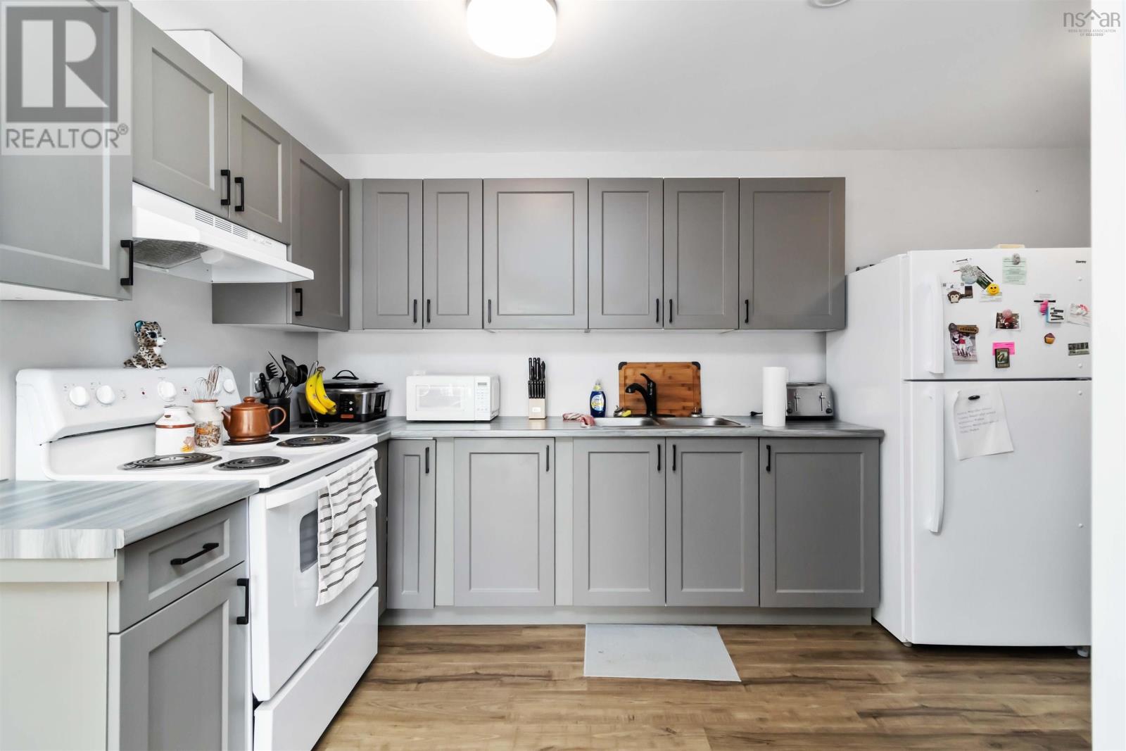 Property 15 of 31 of 1321 Highway 277