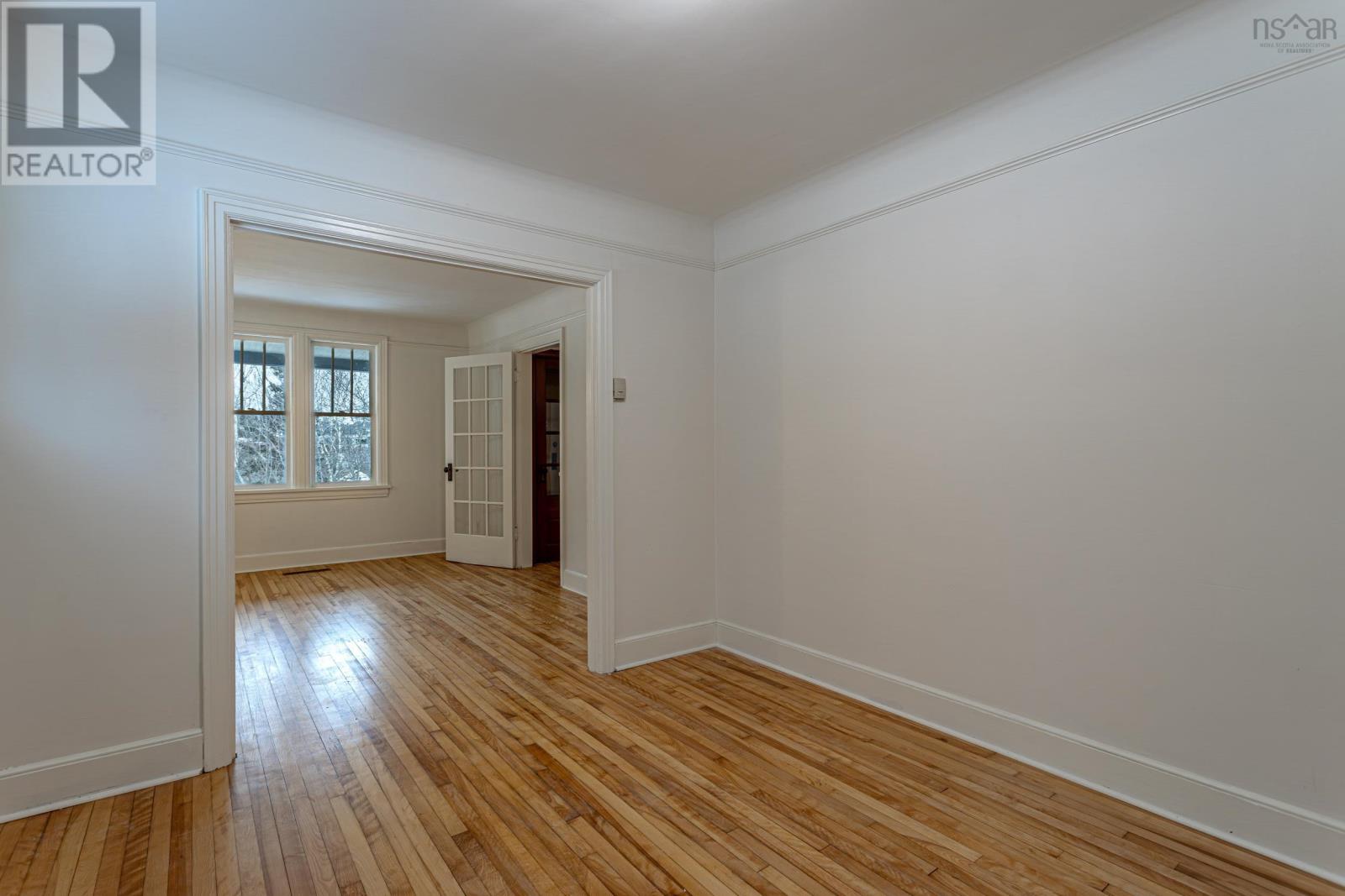 19/21 KNOLLWOOD LANE - 4