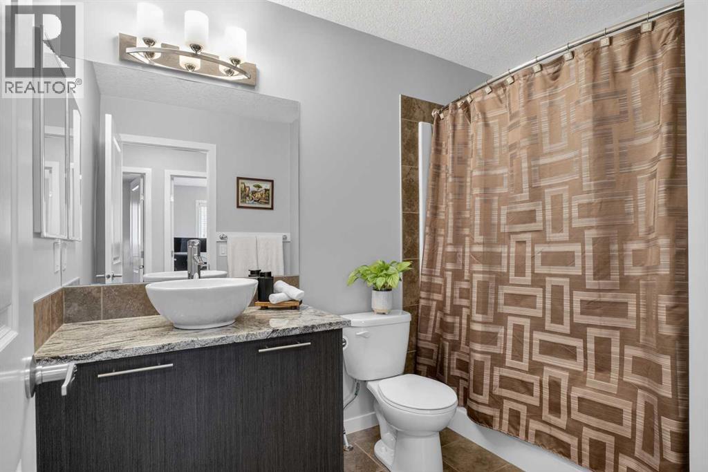 Single Family House for Sale in  Evansborough Way NW Evanston Calgary 