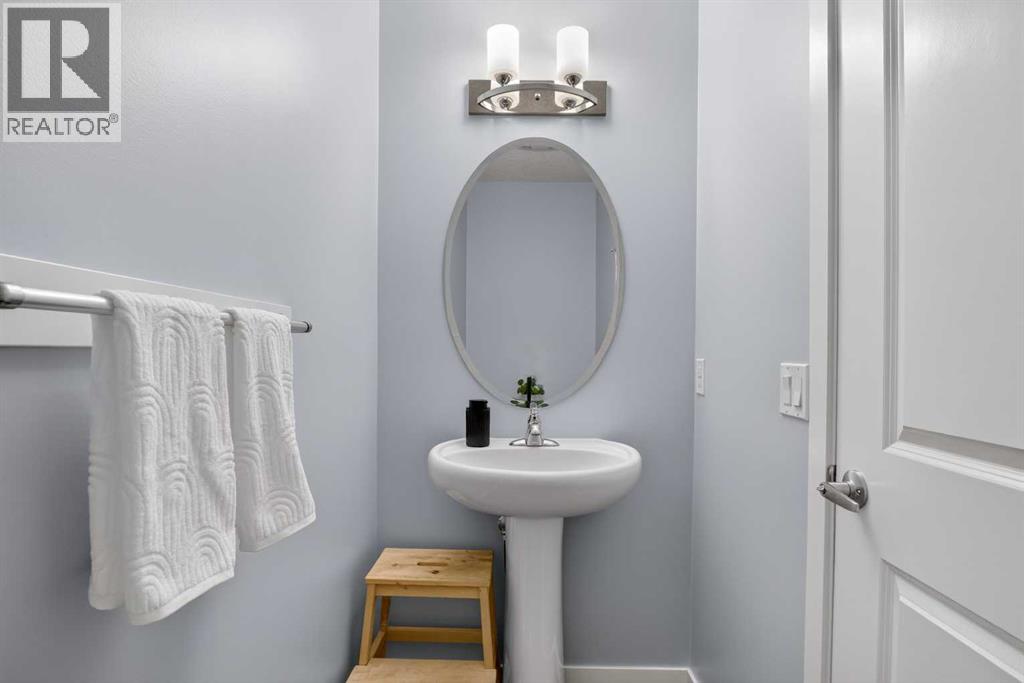 Single Family House for Sale in  Evansborough Way NW Evanston Calgary 