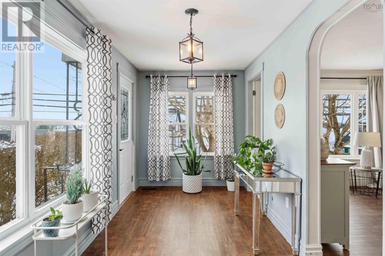 Property 17 of 21 of 722 Highway 1