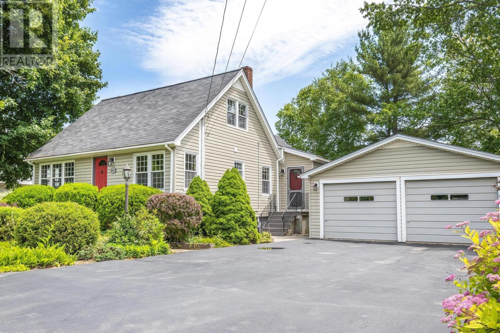 Property photo of 480 Main Street