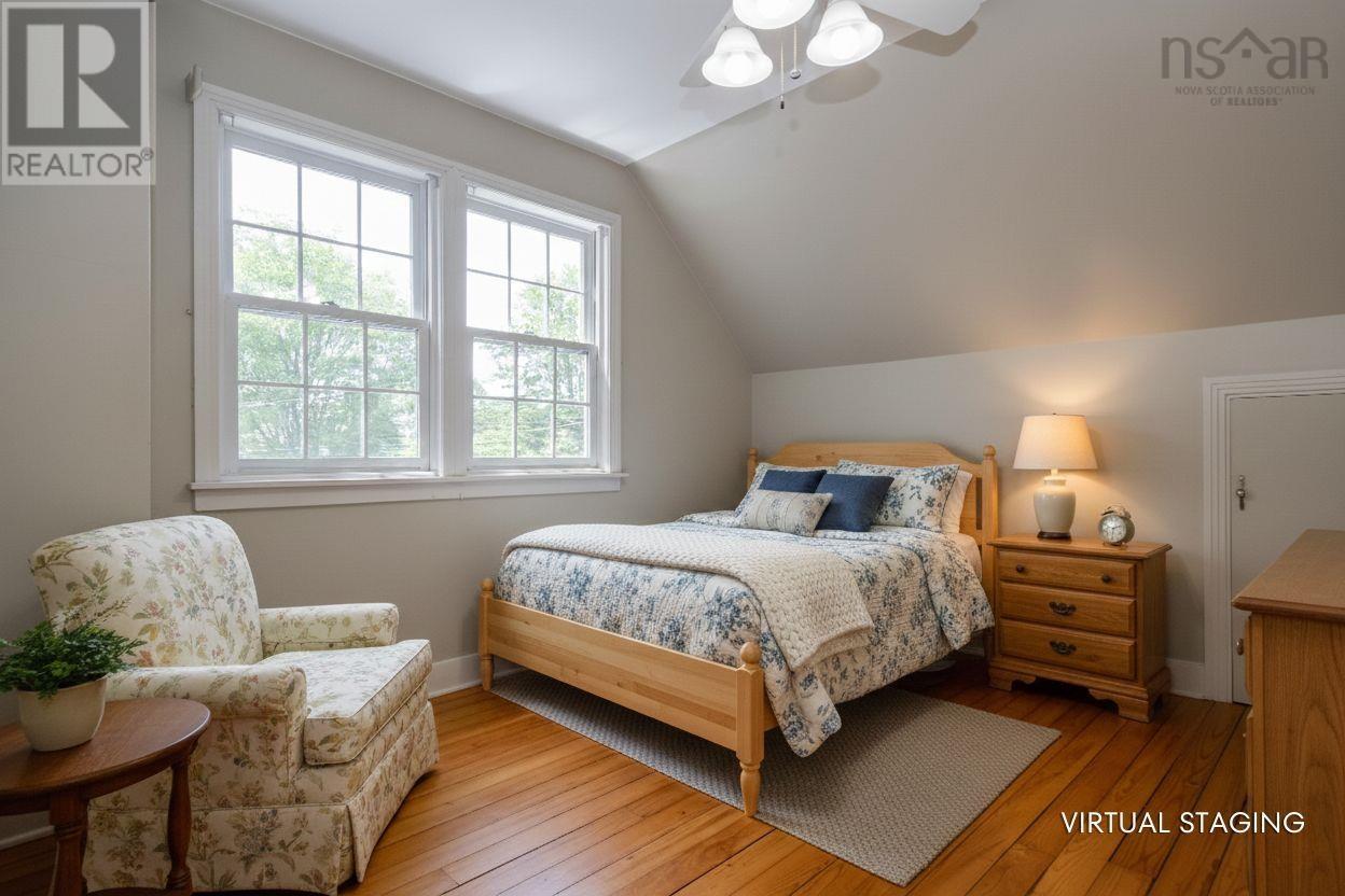 Property 28 of 49 of 480 Main Street