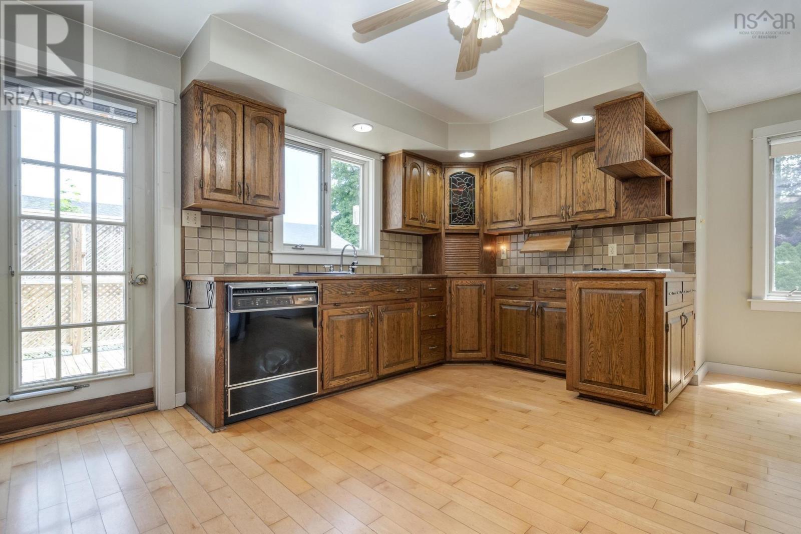 Property 5 of 49 of 480 Main Street