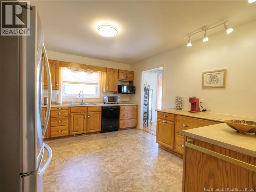 749 WAASIS ROAD - 10