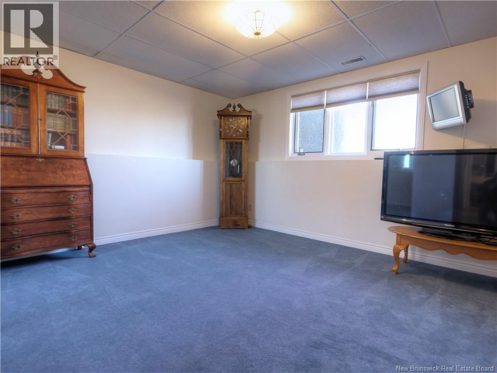 749 WAASIS ROAD - 34