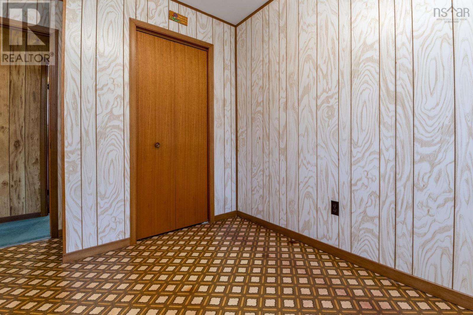 Property 32 of 44 of 3024 Clarence Road