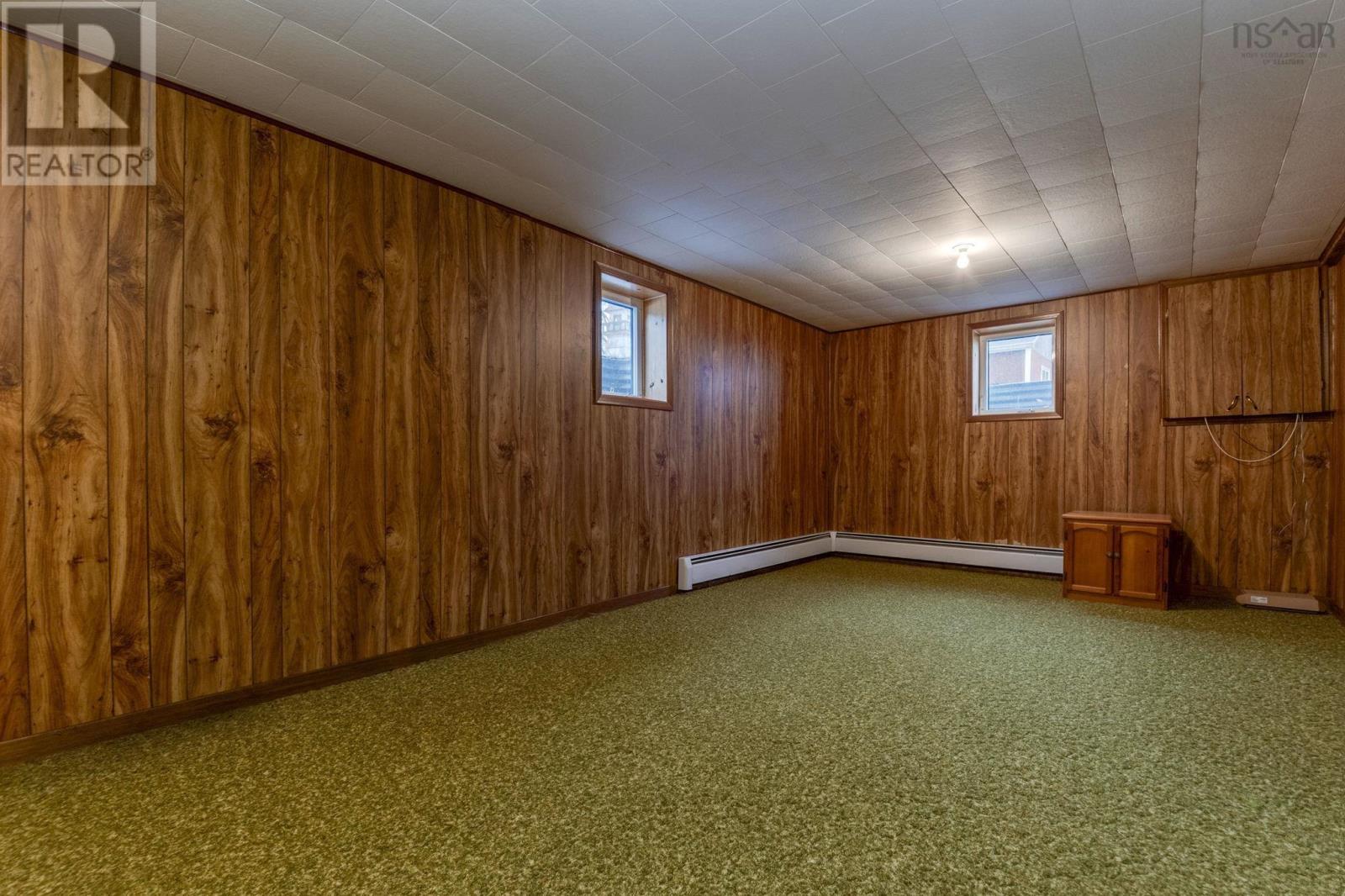 Property 35 of 44 of 3024 Clarence Road