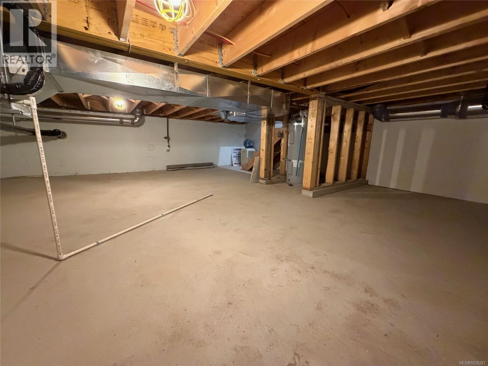 #3 1048 CLARKE RD - 19