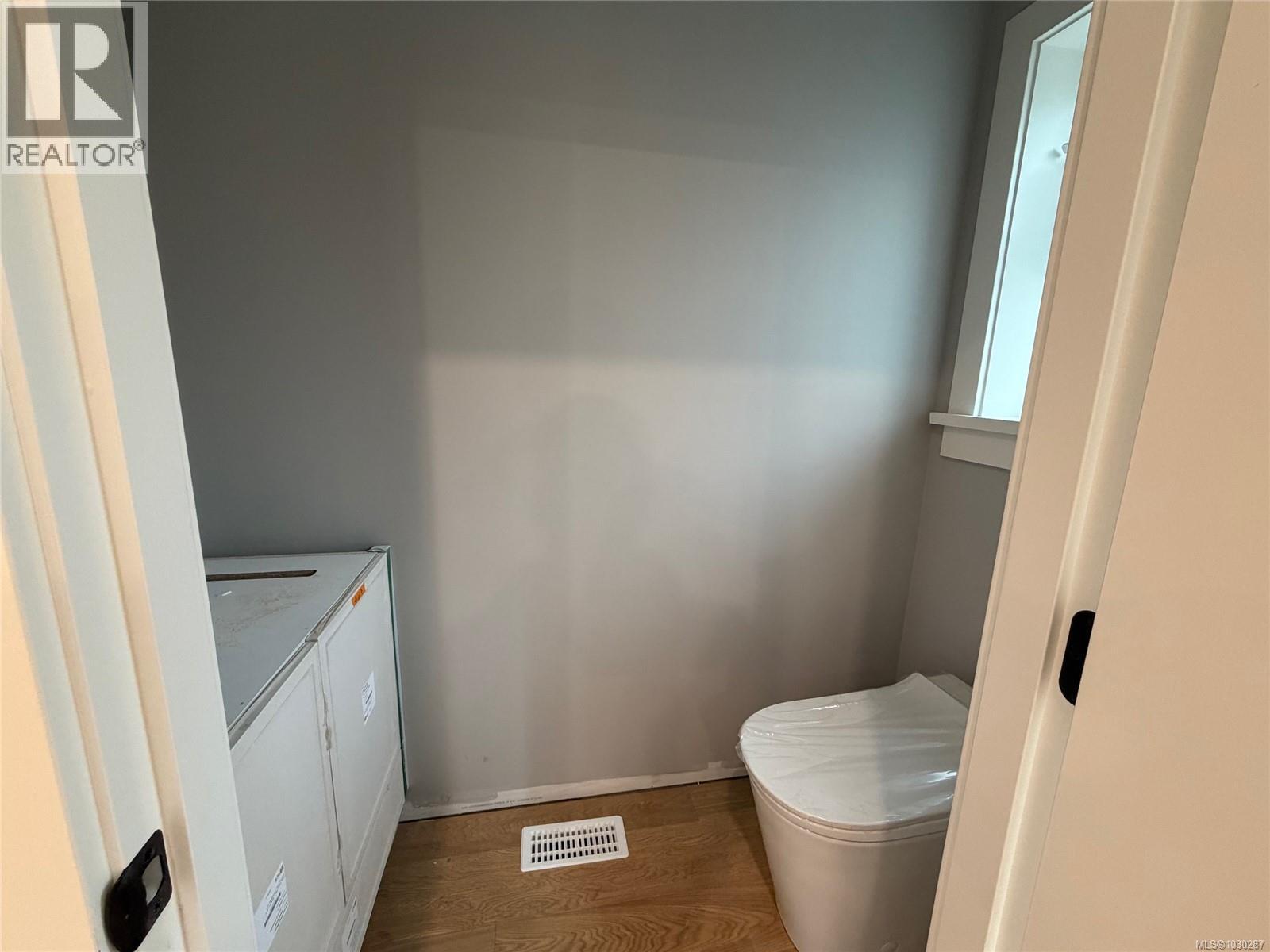 #3 1048 CLARKE RD - 5