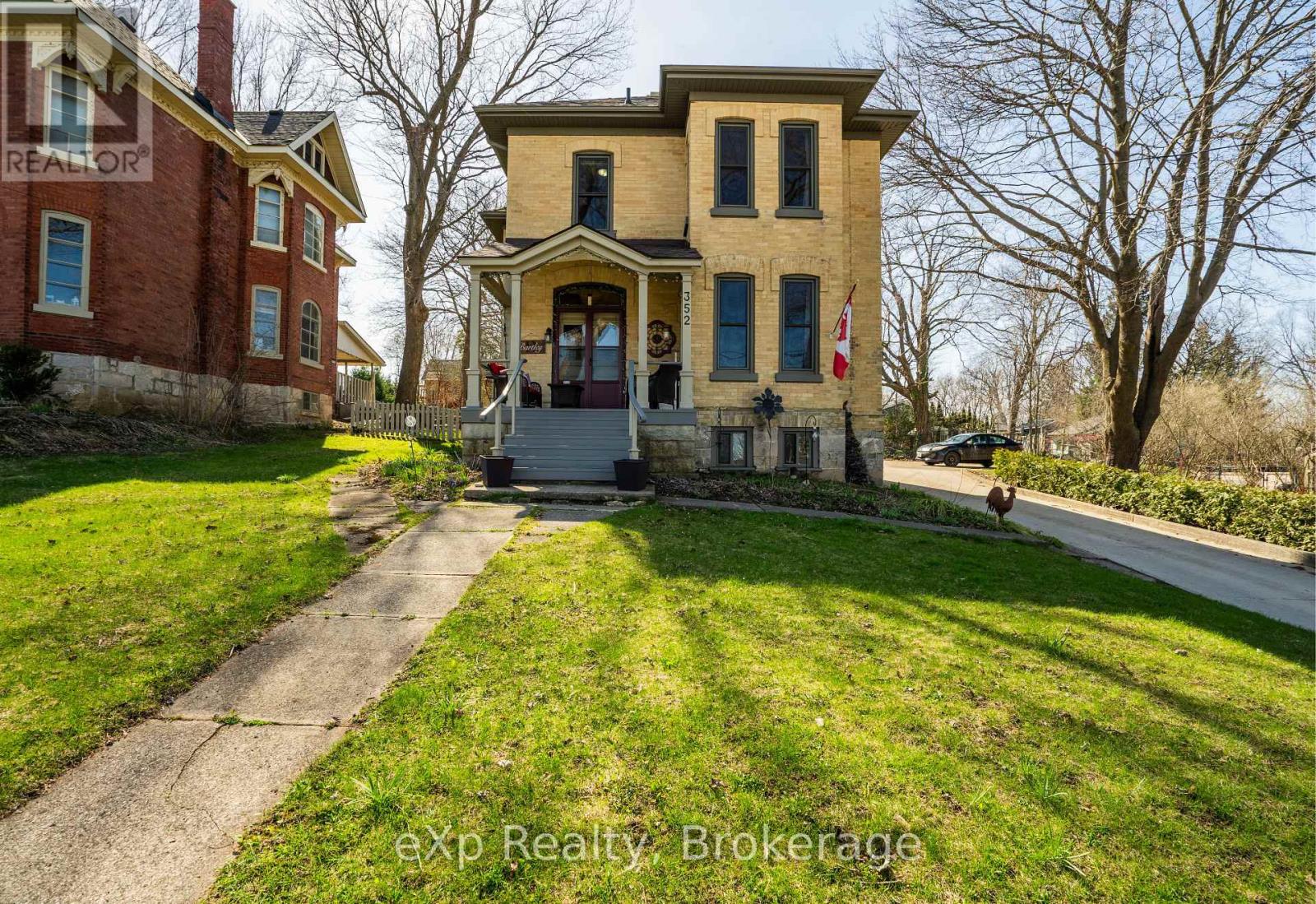 352 BERFORD STREET - 1
