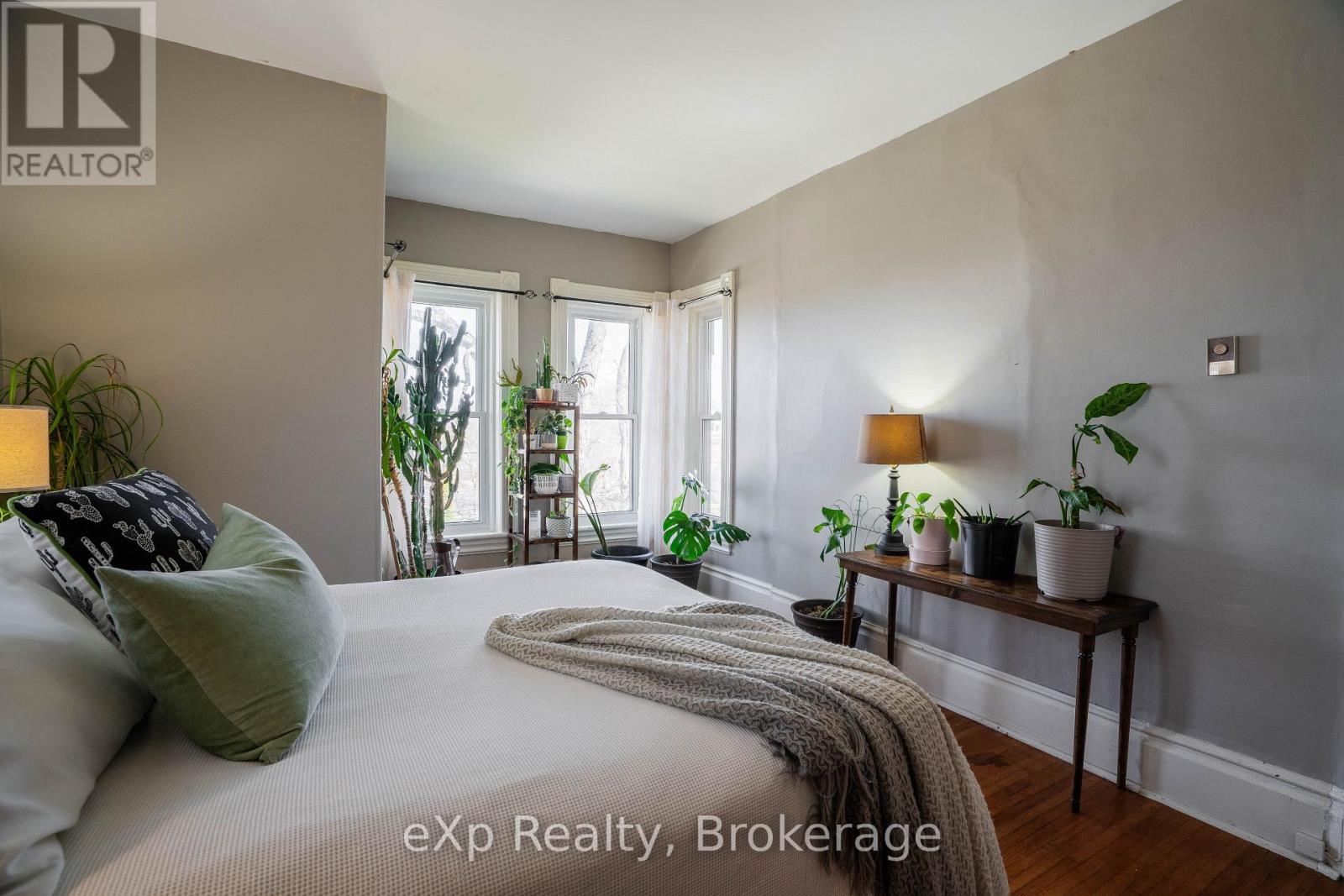 352 BERFORD STREET - 24
