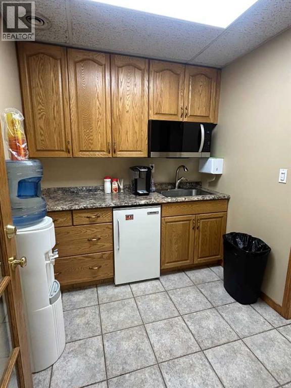 
          7880 48 Avenue
            <br/>
            <span>Red Deer</span>
            , 
            <span>AB</span>
             <span>T4P2B2</span>
         - Photo 6