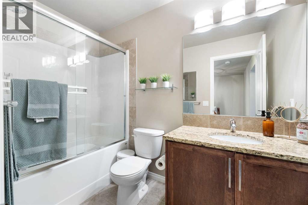 Single Family House for Sale in  Evansborough Common NW Evanston Calgary 