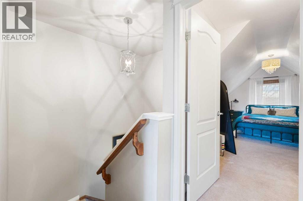 Single Family House for Sale in  Evansborough Common NW Evanston Calgary 