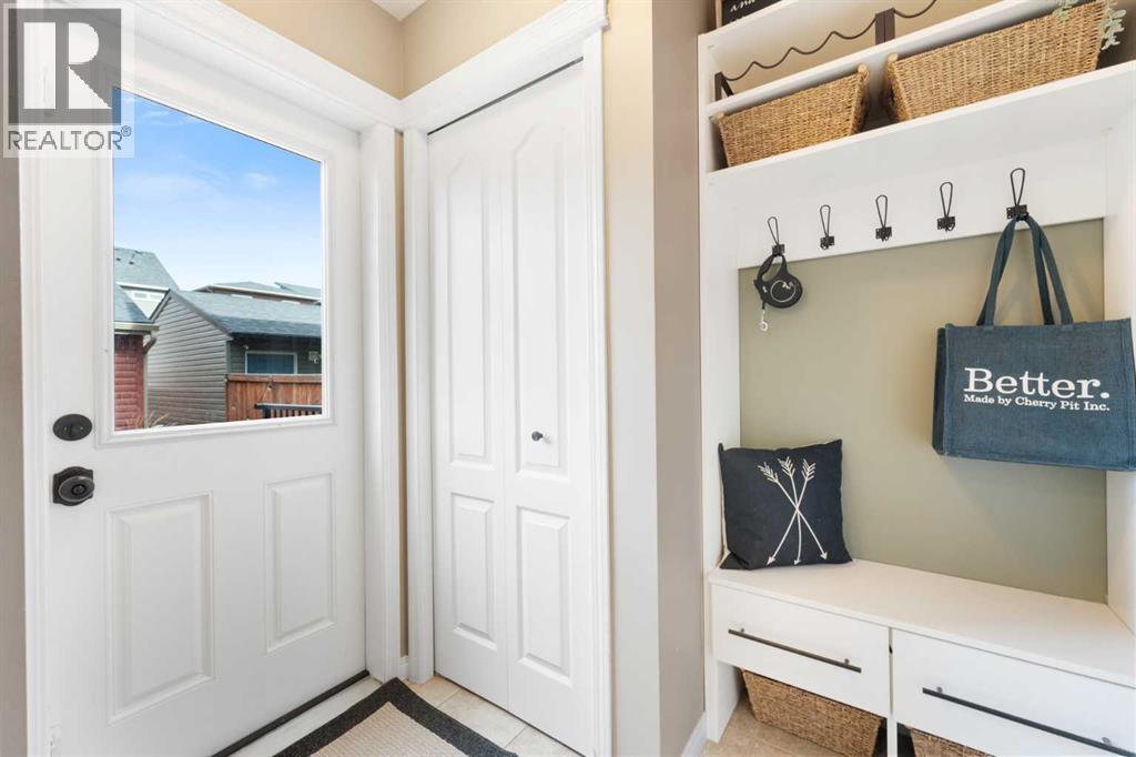 Single Family House for Sale in  Evansborough Common NW Evanston Calgary 