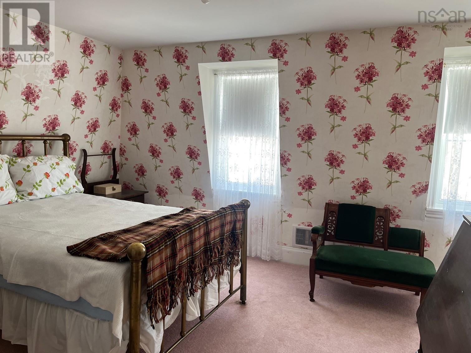 Property 27 of 37 of 1865 Station Road